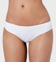 Triumph Lovely Micro Brazil Tanga fehér (csipké)